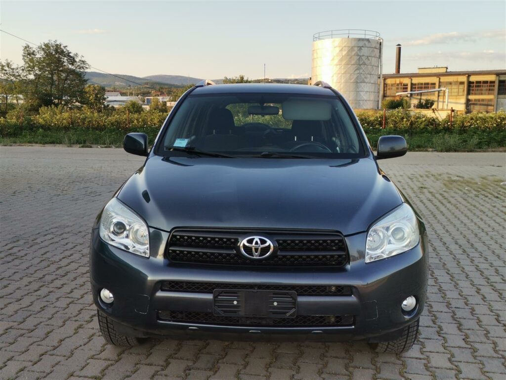 Toyota RAV4 2.2 D-Cat