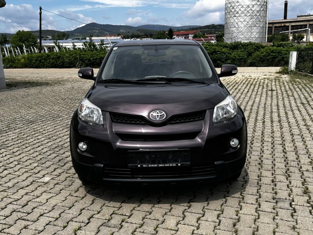 TOYOTA URBAN CRUISER 4X4