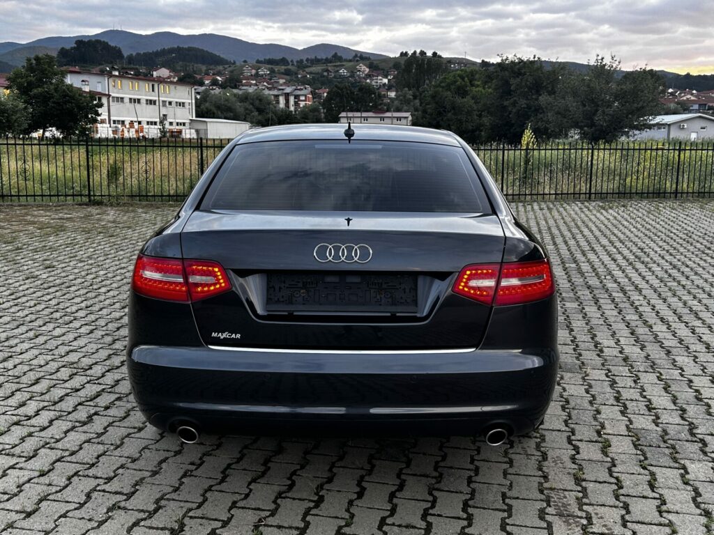 AUDI A6 3.0