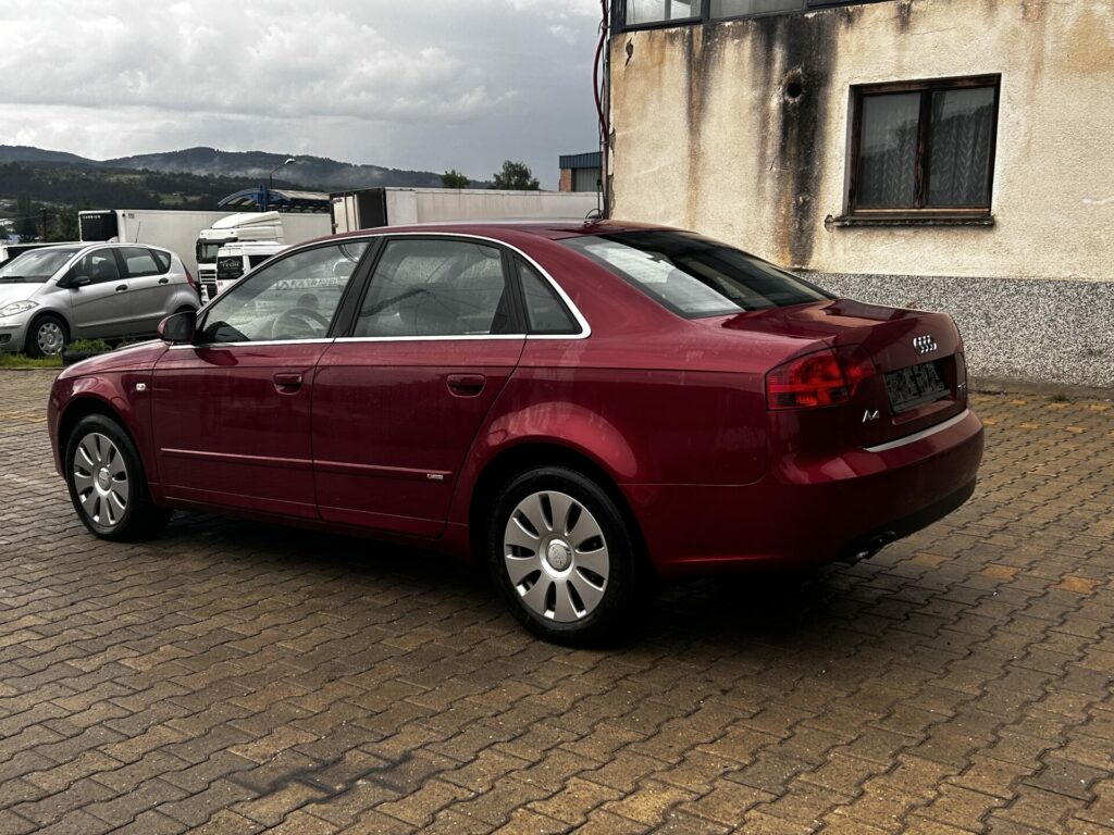 AUDI A4 S-LINE