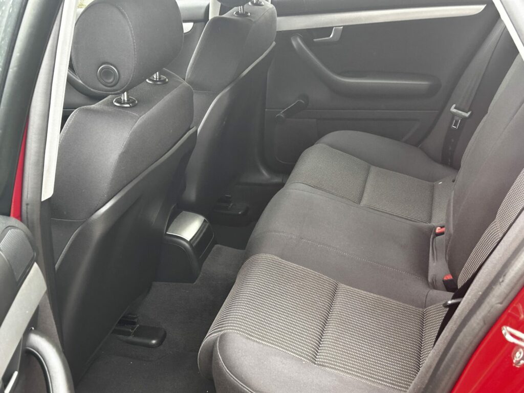 AUDI A4 S-LINE