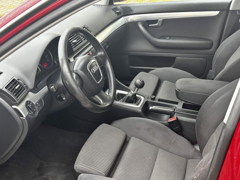 AUDI A4 S-LINE