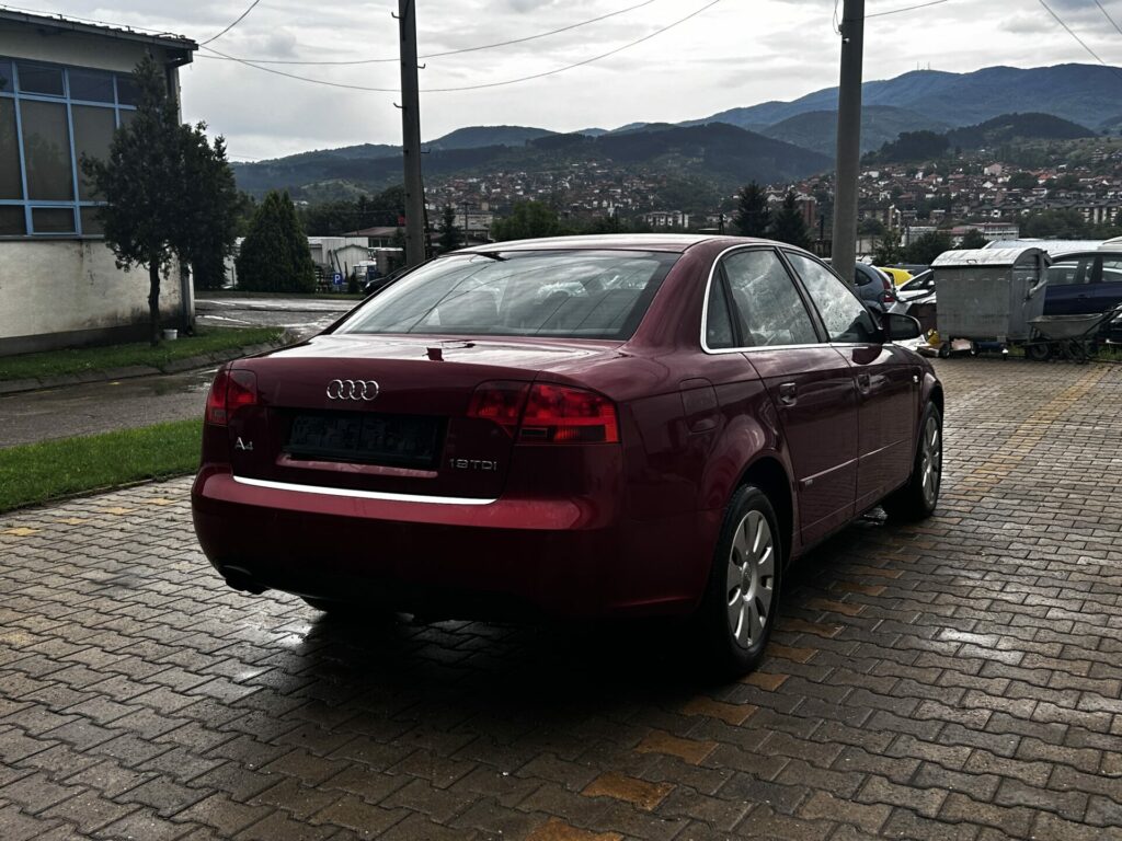 AUDI A4 S-LINE
