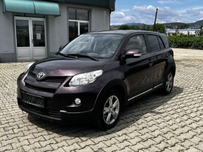TOYOTA URBAN CRUISER 4X4