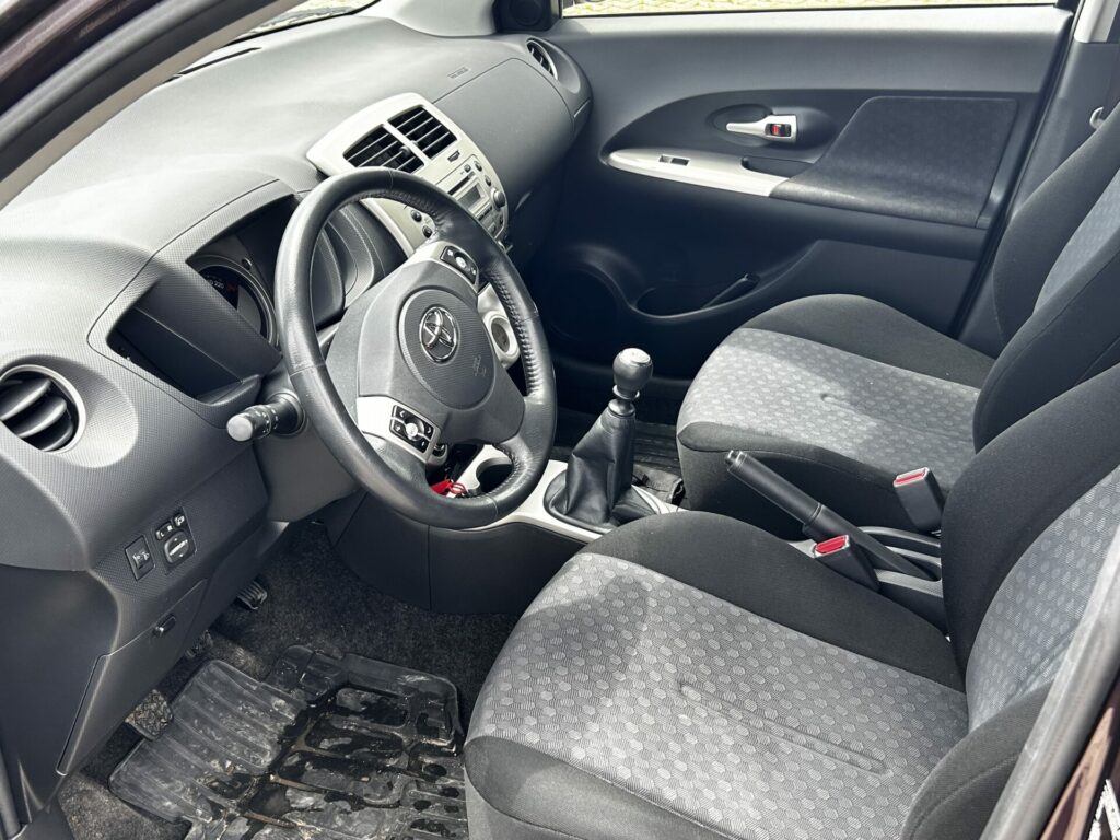 TOYOTA URBAN CRUISER 4X4